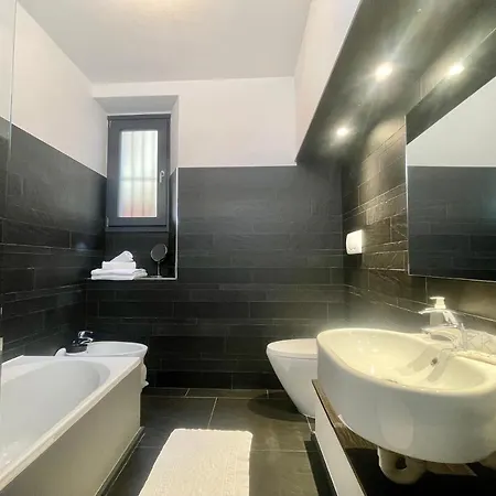 57 * Menaggio